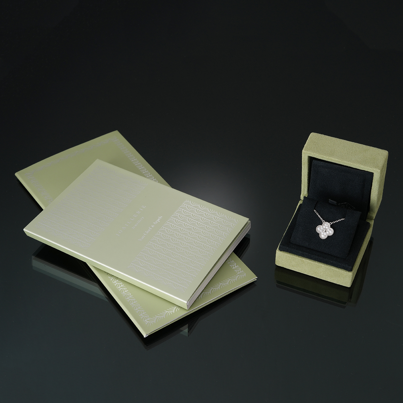 VAN CLEEF & ARPELS(USED)반클리프 VCARA46100 빈티지 다이아 알함브라 네크리스